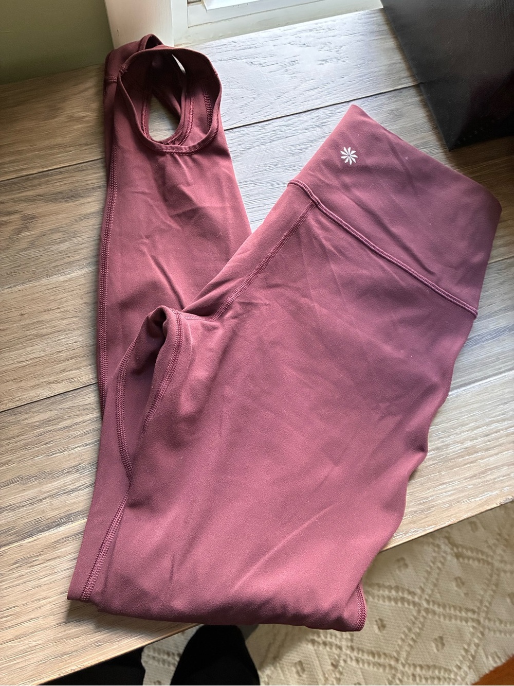 Transcend High Rise Stirrup Legging - Picture 2 of 4
